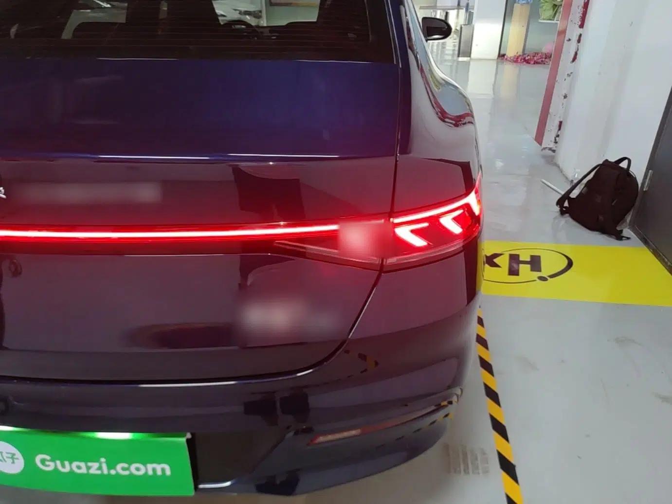BYD Qin PLUS 2023 Champion Edition DM-i 55KM Superior Model — миниатюра 9