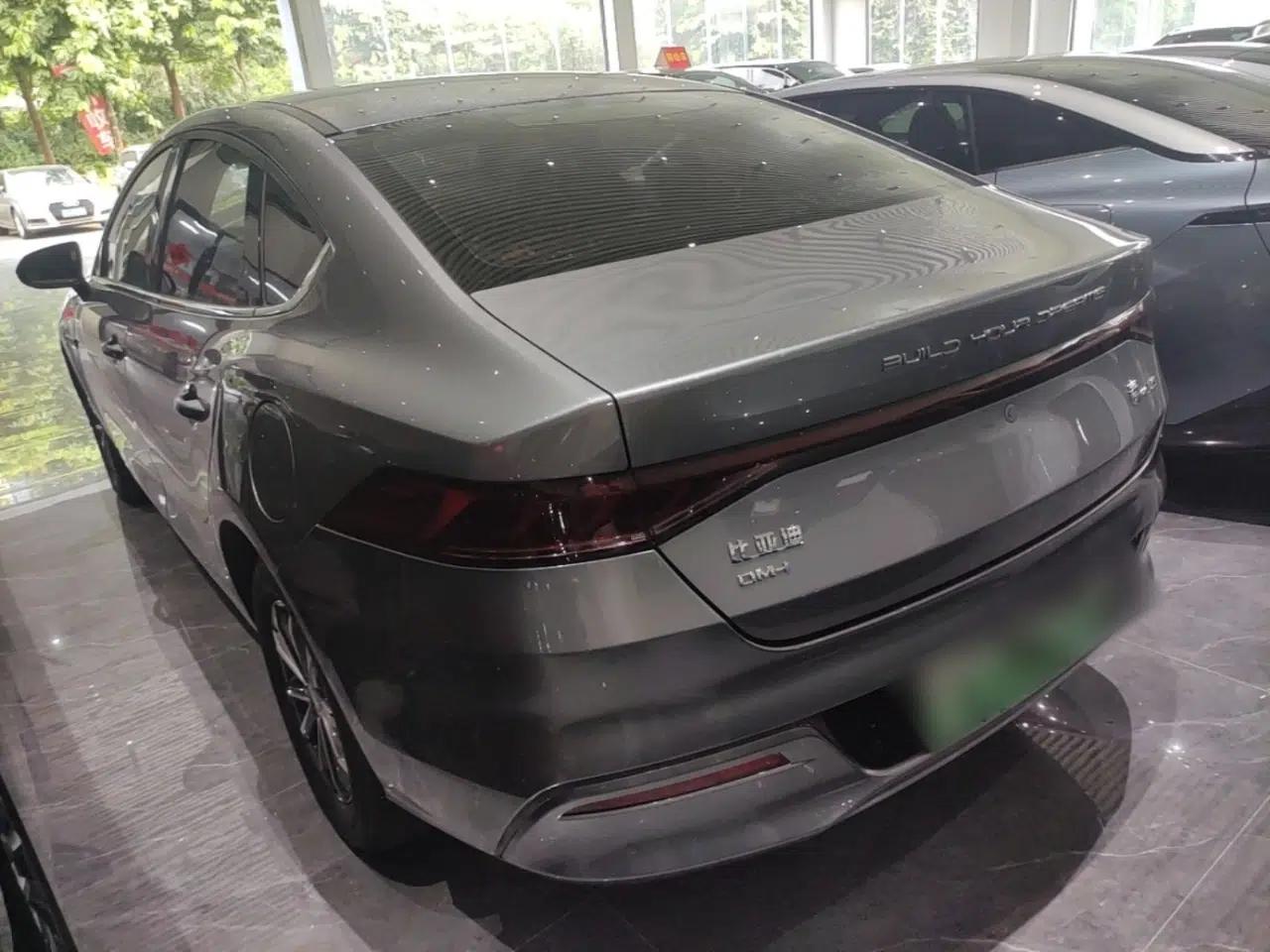 BYD Qin PLUS 2024 HONOR Edition DM-i 55KM Leading Model — миниатюра 4