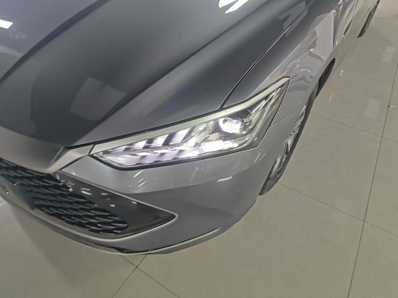 BYD Qin PLUS 2023 Champion Edition DM-i 55KM Leading Model — миниатюра 8