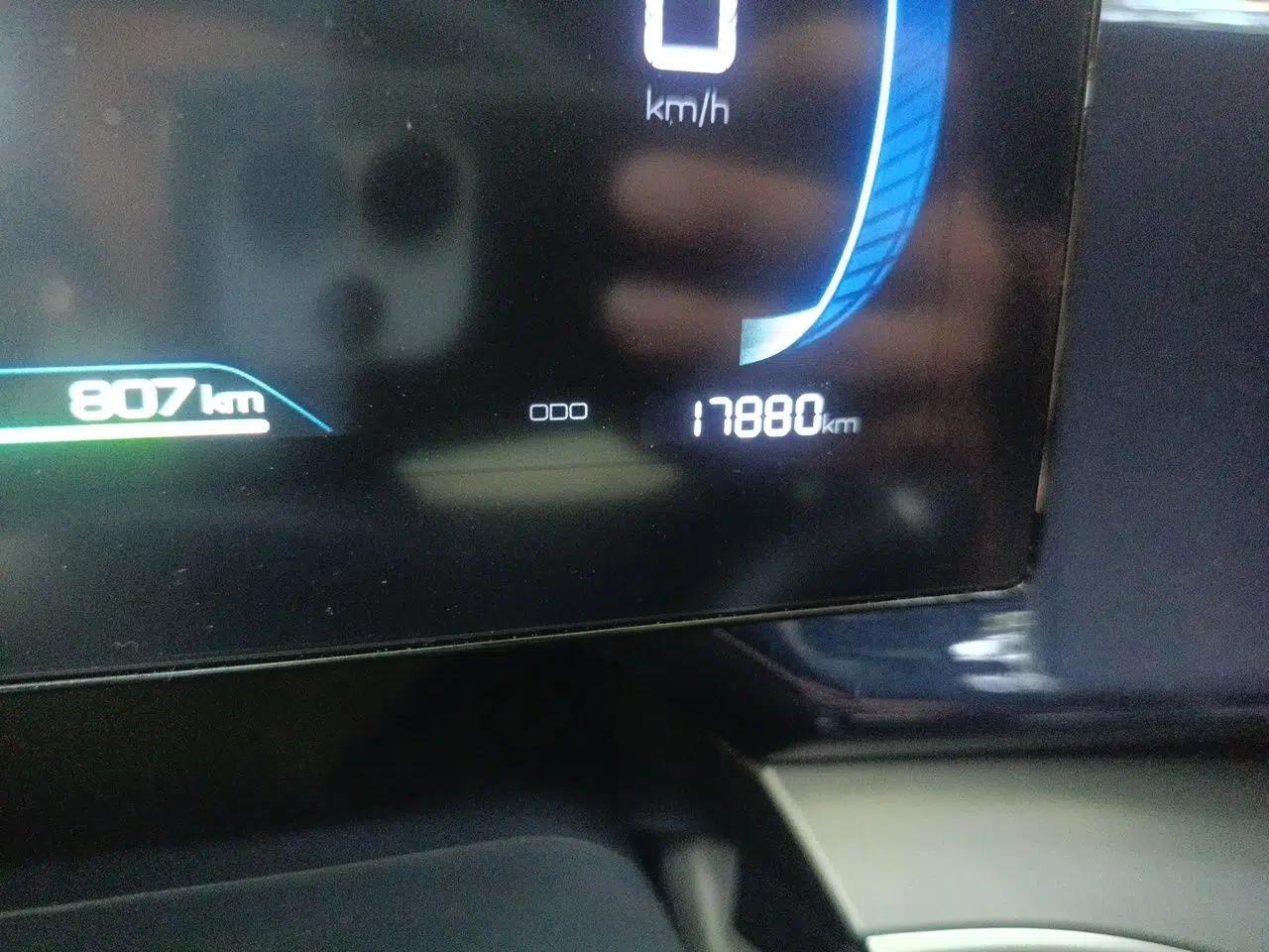 BYD Qin PLUS 2023 Champion Edition DM-i 120KM Beyond Model — миниатюра 12