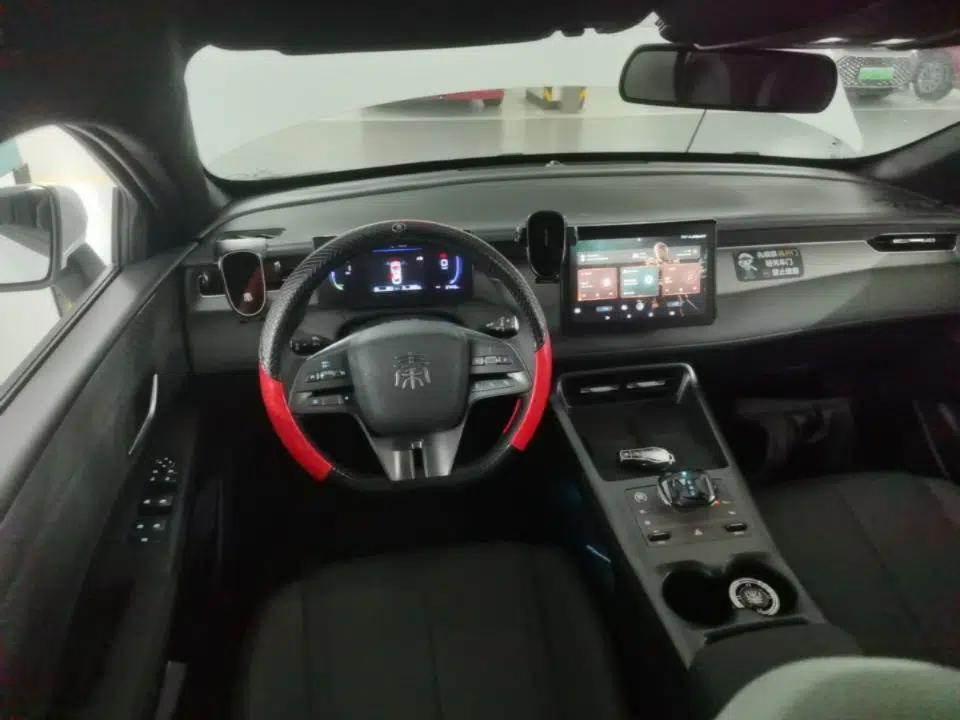 BYD Qin PLUS 2025 DM-i Smart Drive 55KM Leading Model — миниатюра 13