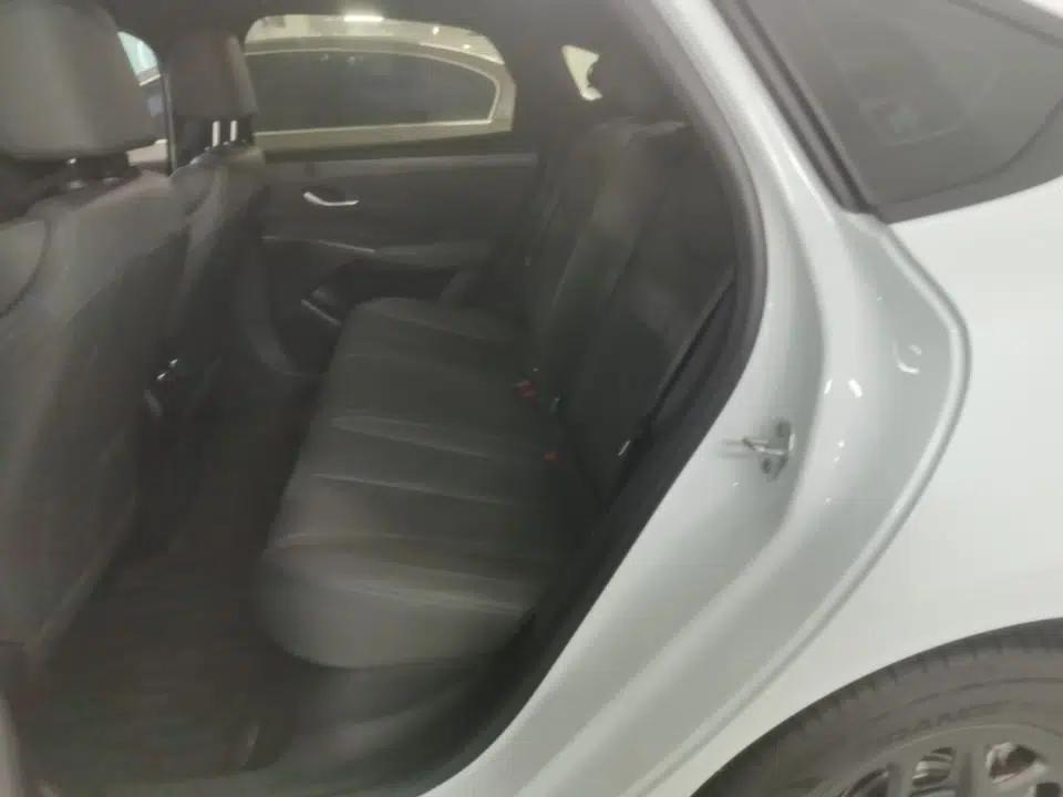 BYD Qin PLUS 2025 DM-i Smart Drive 55KM Leading Model — миниатюра 20
