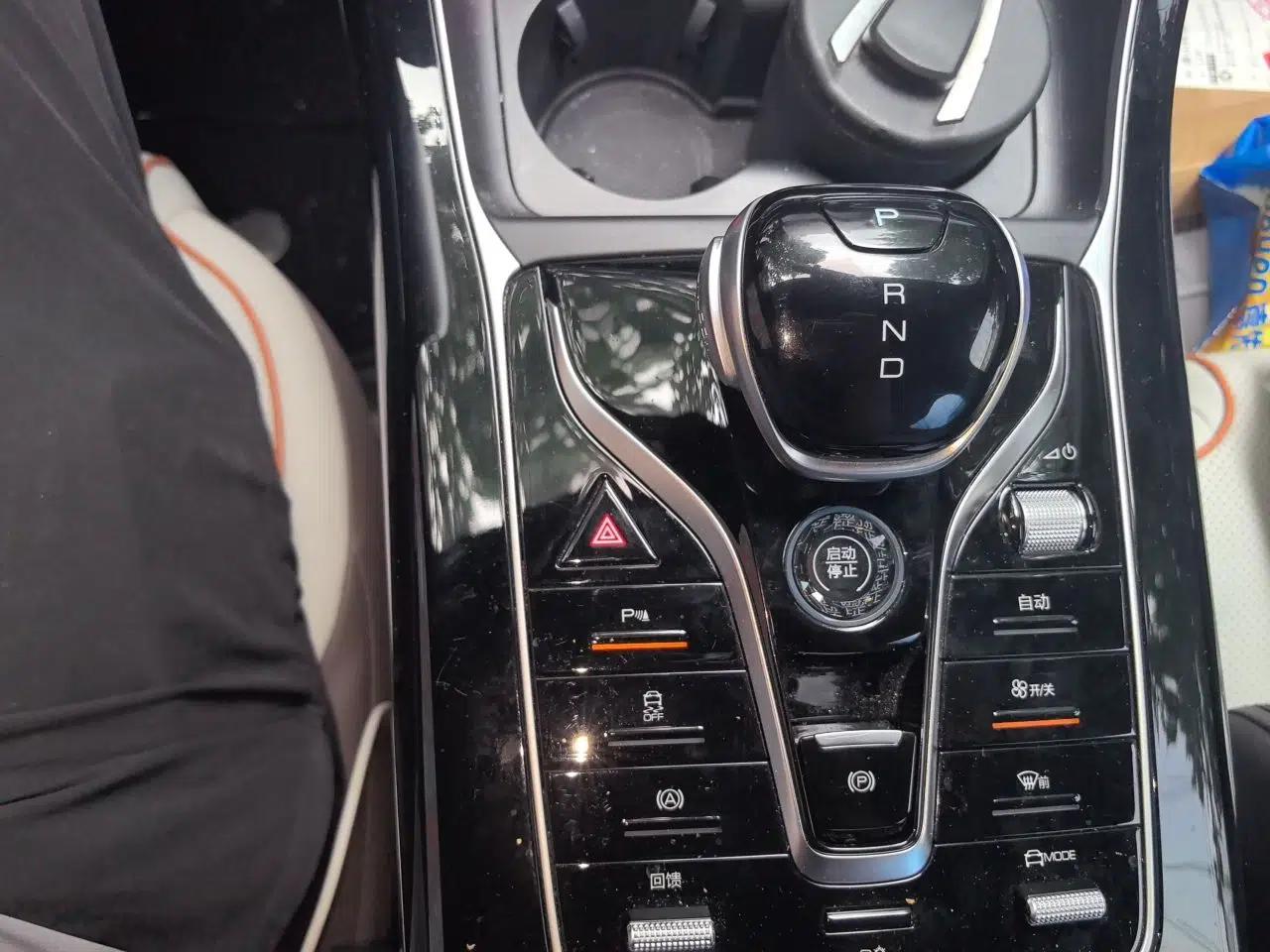 BYD Qin PLUS 2023 Champion Edition EV 420KM Superior Model — миниатюра 11