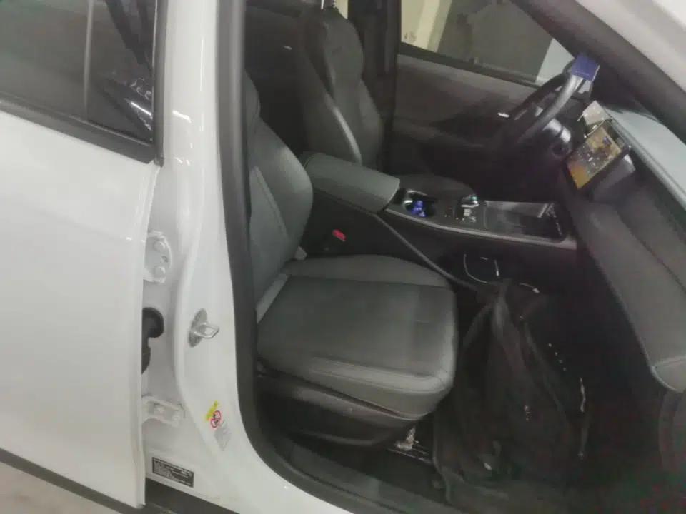 BYD Qin PLUS 2025 DM-i Smart Drive 55KM Leading Model — миниатюра 19