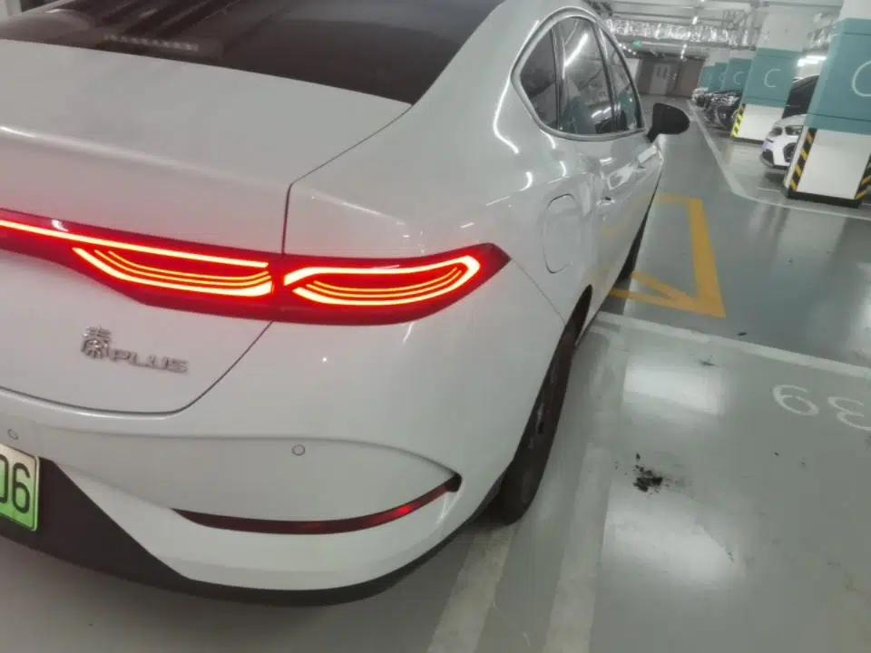 BYD Qin PLUS 2025 DM-i Smart Drive 55KM Leading Model — миниатюра 9