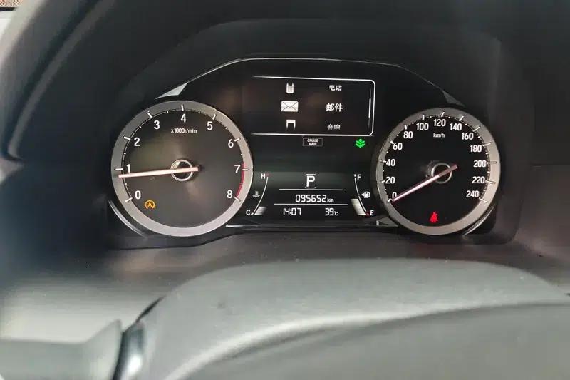 Honda UR-V 2017 370TURBO 2WD Premium Edition (National V Emission Standard) — миниатюра 12