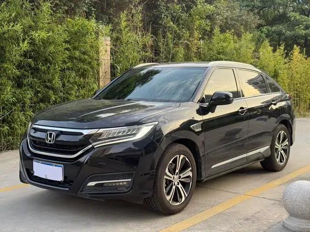 Honda UR-V 2017 370TURBO 2WD Premium Edition (National V Emission Standard)