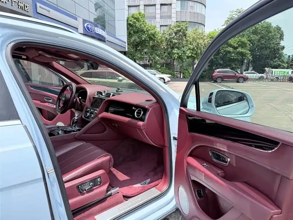 Bentayga 2021 4.0T V8 — миниатюра 11
