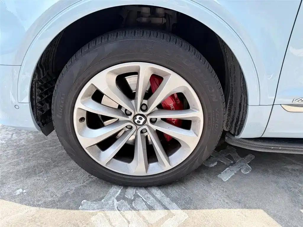 Bentayga 2021 4.0T V8 — миниатюра 16