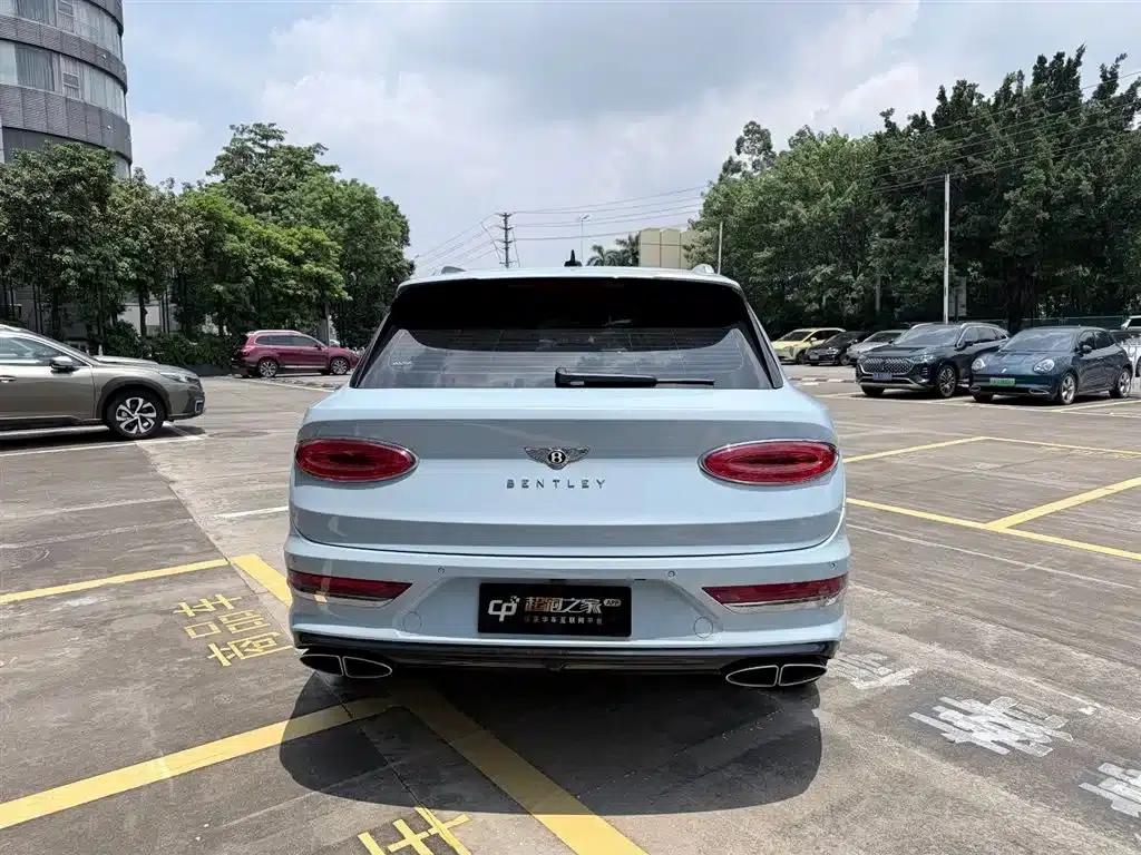 Bentayga 2021 4.0T V8 — миниатюра 6