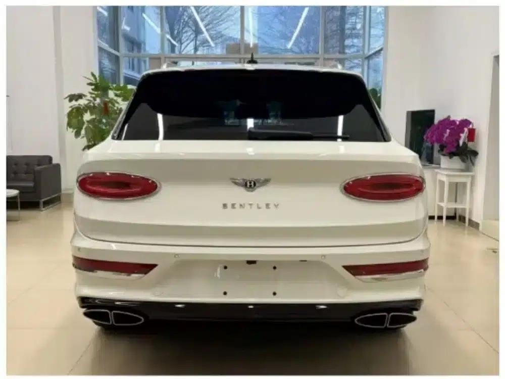 Bentayga 2021 4.0T V8 — миниатюра 12