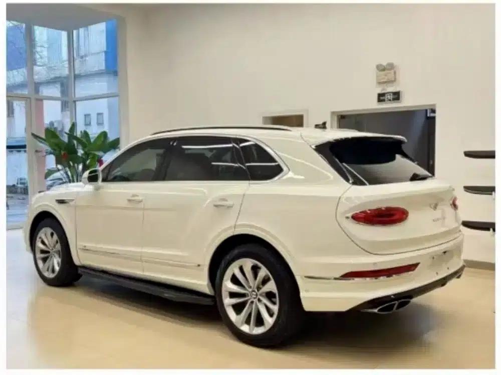 Bentayga 2021 4.0T V8 — миниатюра 13