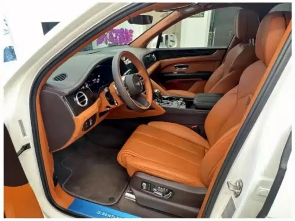 Bentayga 2021 4.0T V8 — миниатюра 6