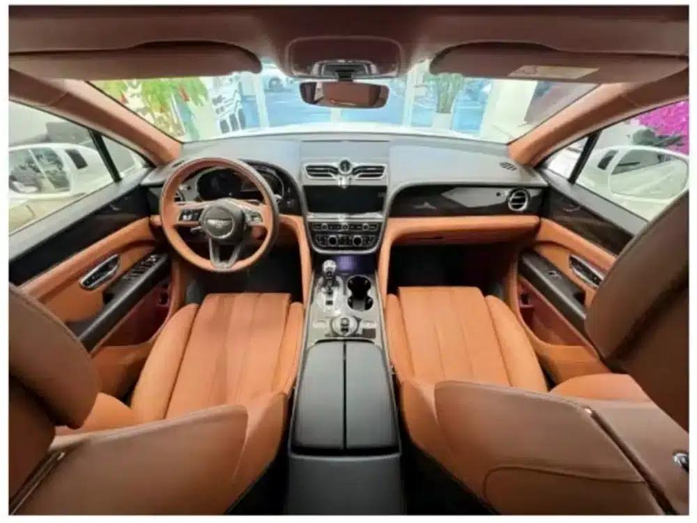 Bentayga 2021 4.0T V8 — миниатюра 7
