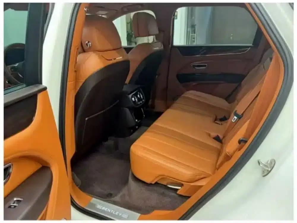 Bentayga 2021 4.0T V8 — миниатюра 8