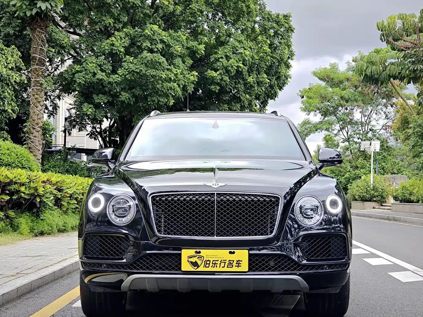 Bentayga 2018 4.0T V8 — миниатюра 2