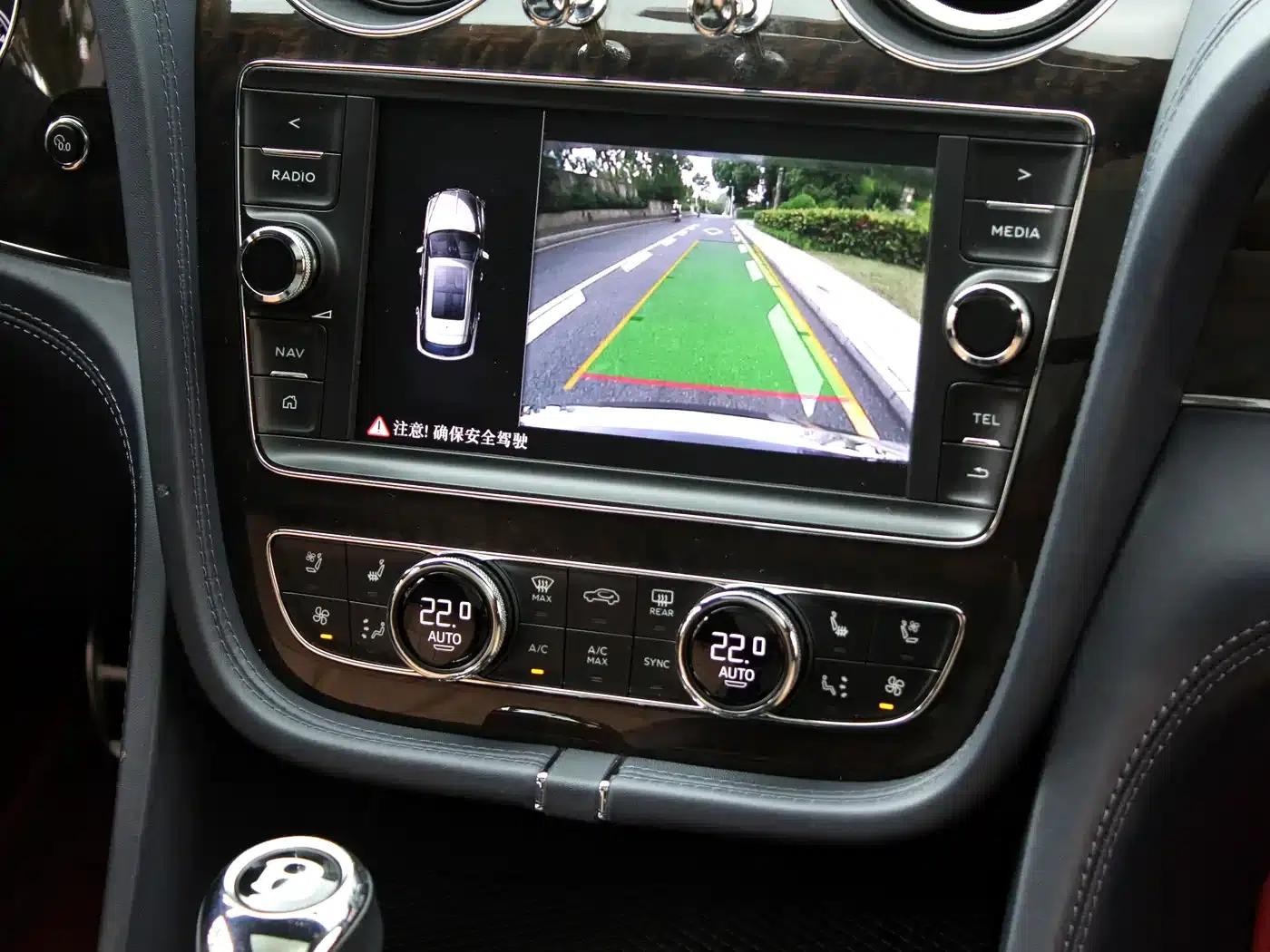Bentayga 2018 4.0T V8 — миниатюра 14