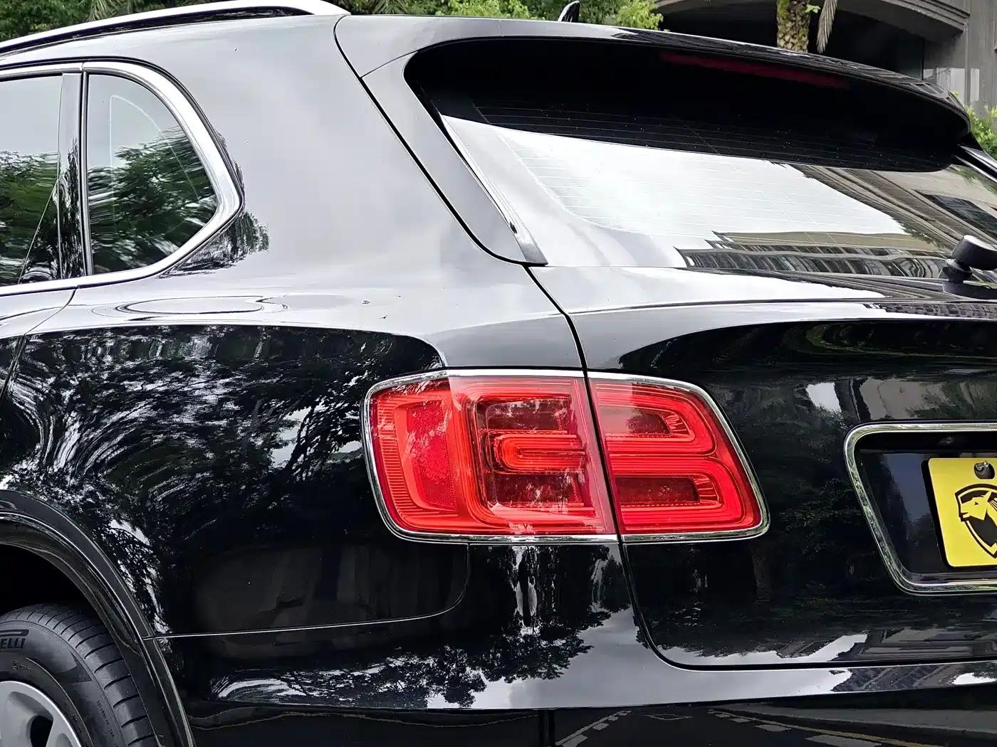 Bentayga 2018 4.0T V8 — миниатюра 26