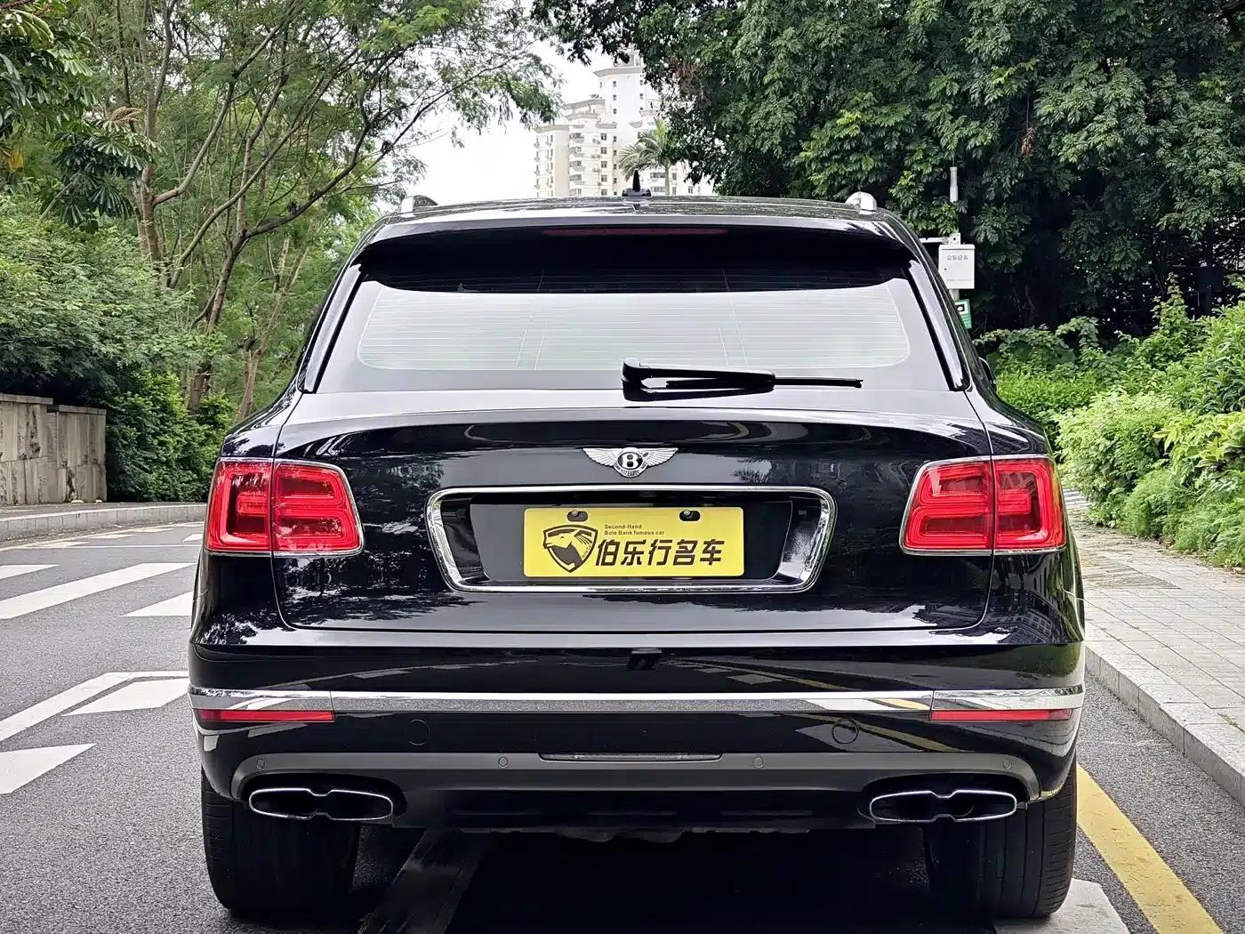 Bentayga 2018 4.0T V8 — миниатюра 30