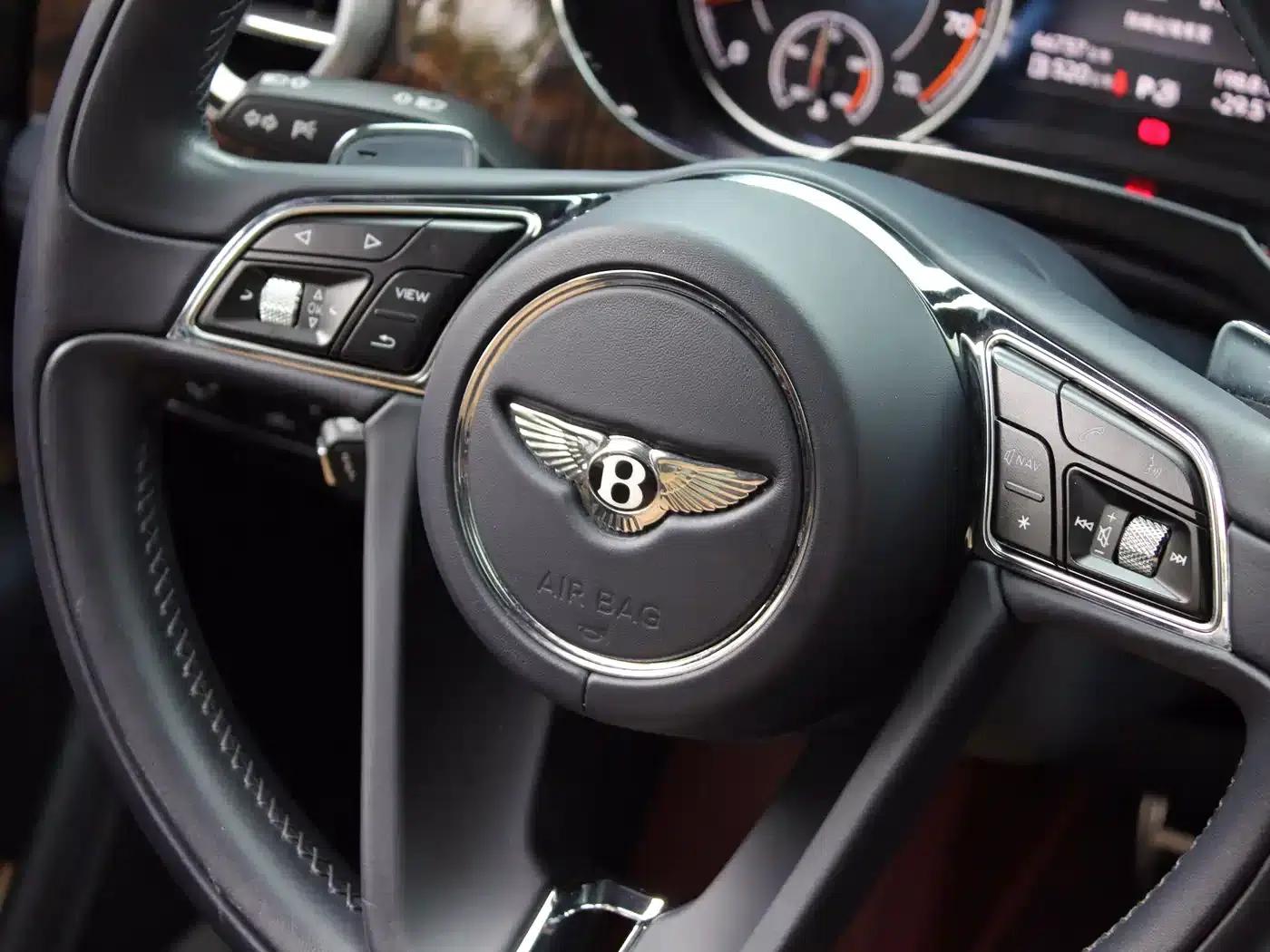 Bentayga 2018 4.0T V8 — миниатюра 8