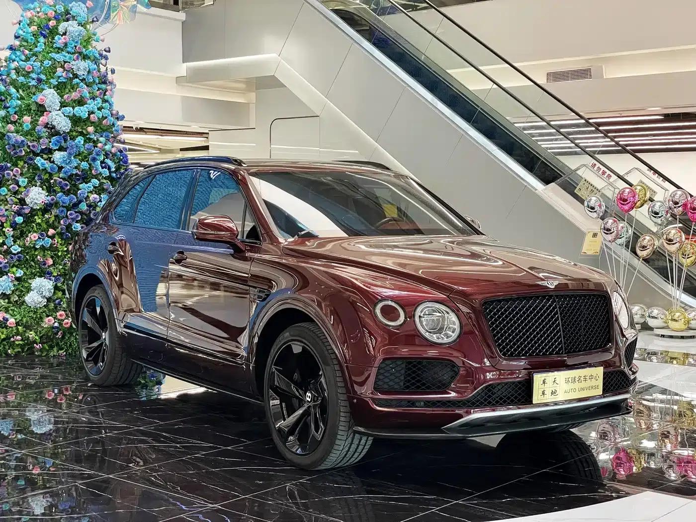 Bentayga 2018 4.0T V8 — миниатюра 2