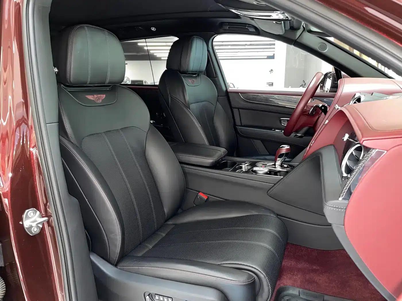 Bentayga 2018 4.0T V8 — миниатюра 13