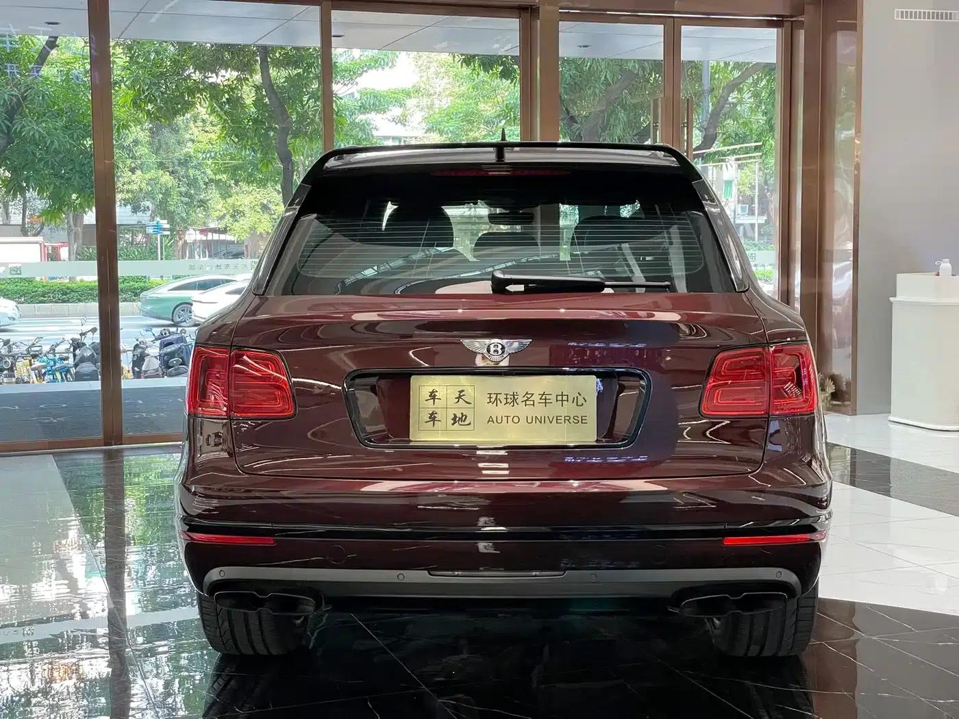 Bentayga 2018 4.0T V8 — миниатюра 16