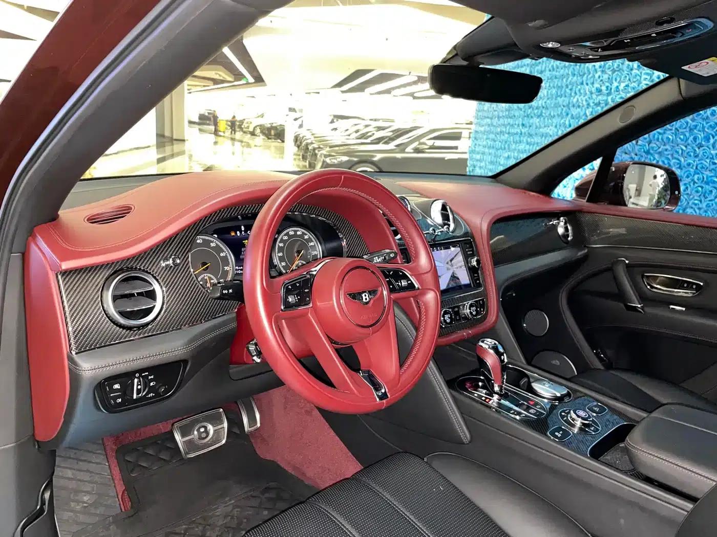 Bentayga 2018 4.0T V8 — миниатюра 3