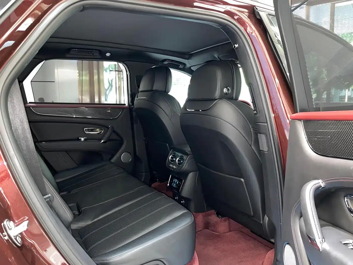 Bentayga 2018 4.0T V8 — миниатюра 10