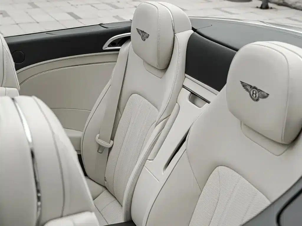 2022 Continental 4.0T GT V8 Convertible — миниатюра 11