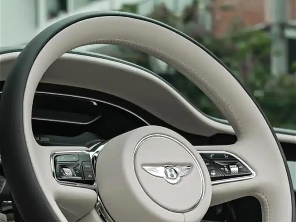 2022 Continental 4.0T GT V8 Convertible — миниатюра 10