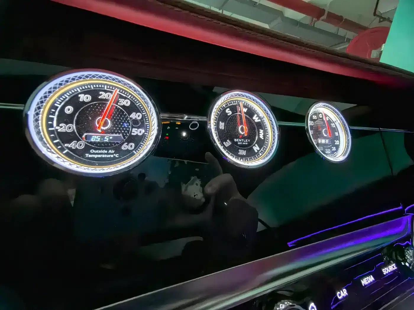 2020 Continental 4.0T GT V8 — миниатюра 12
