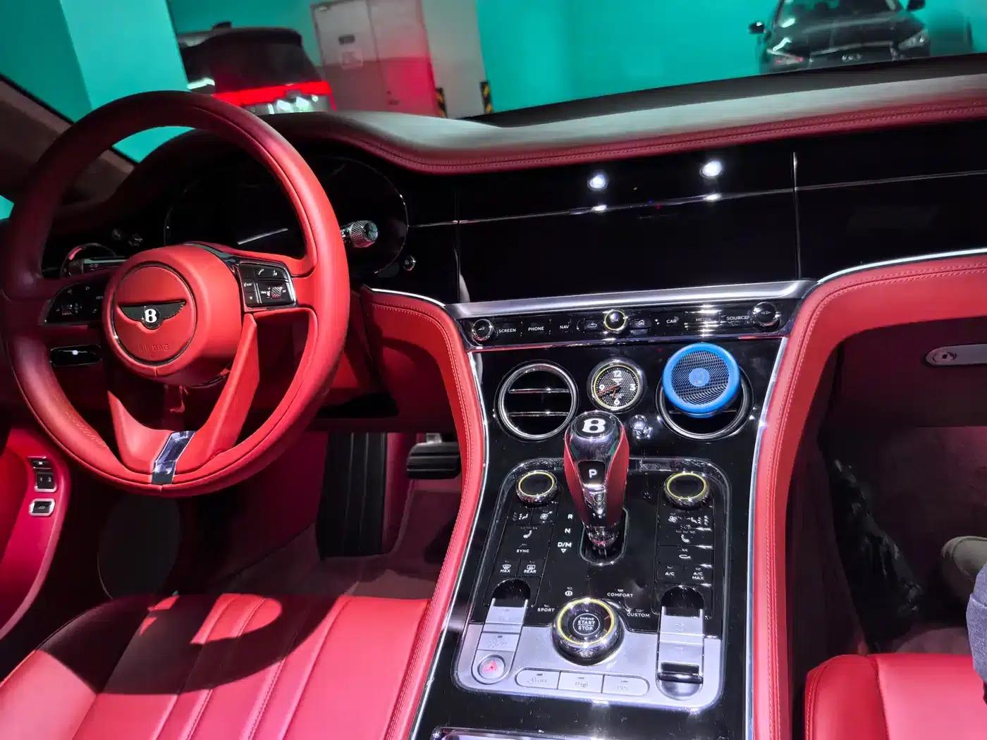 2020 Continental 4.0T GT V8 — миниатюра 5