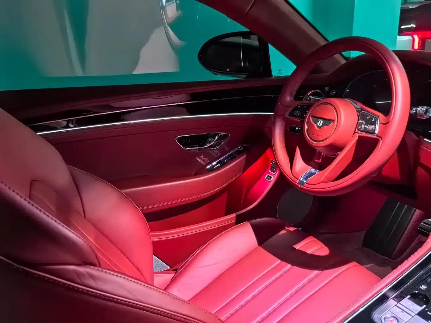 2020 Continental 4.0T GT V8 — миниатюра 6