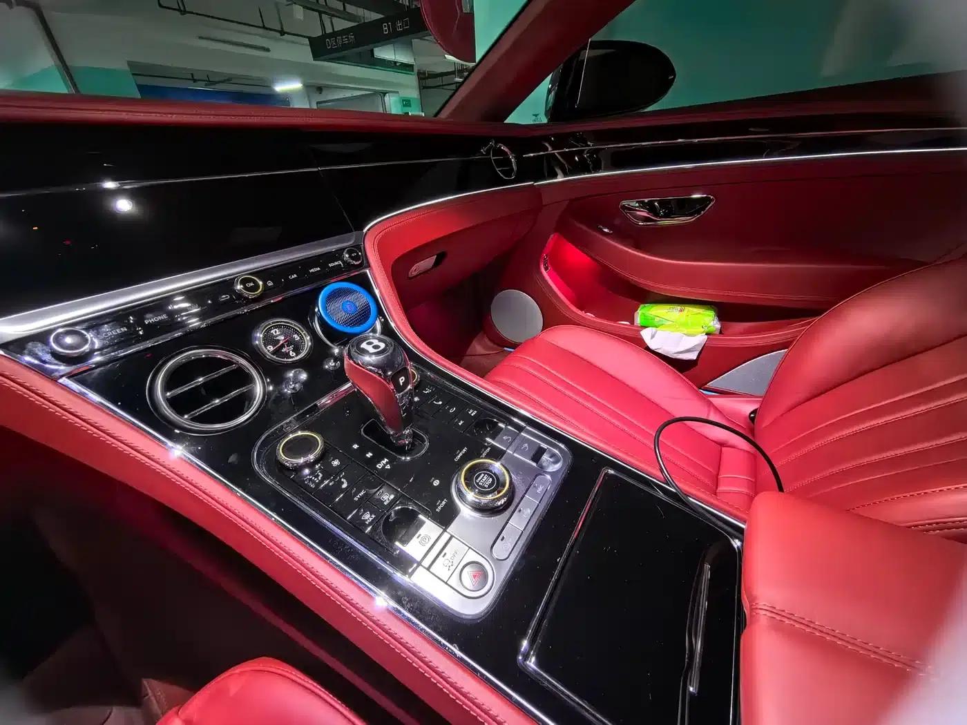 2020 Continental 4.0T GT V8 — миниатюра 10