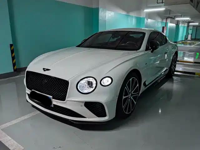 2020 Continental 4.0T GT V8