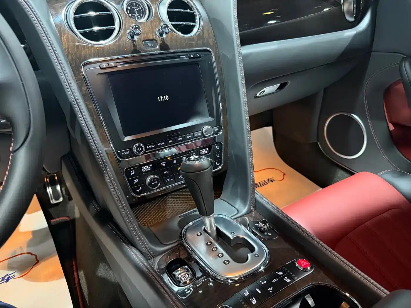 2015 Continental 4.0T GT V8 Standard Edition — миниатюра 11