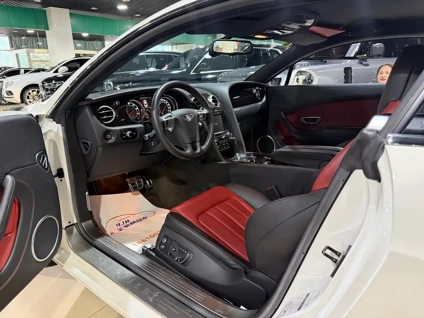 2015 Continental 4.0T GT V8 Standard Edition — миниатюра 6