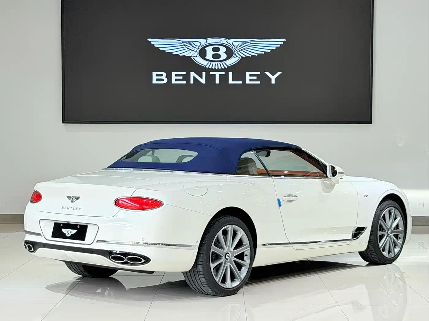 2020 Continental 4.0T GT V8 Convertible — миниатюра 4