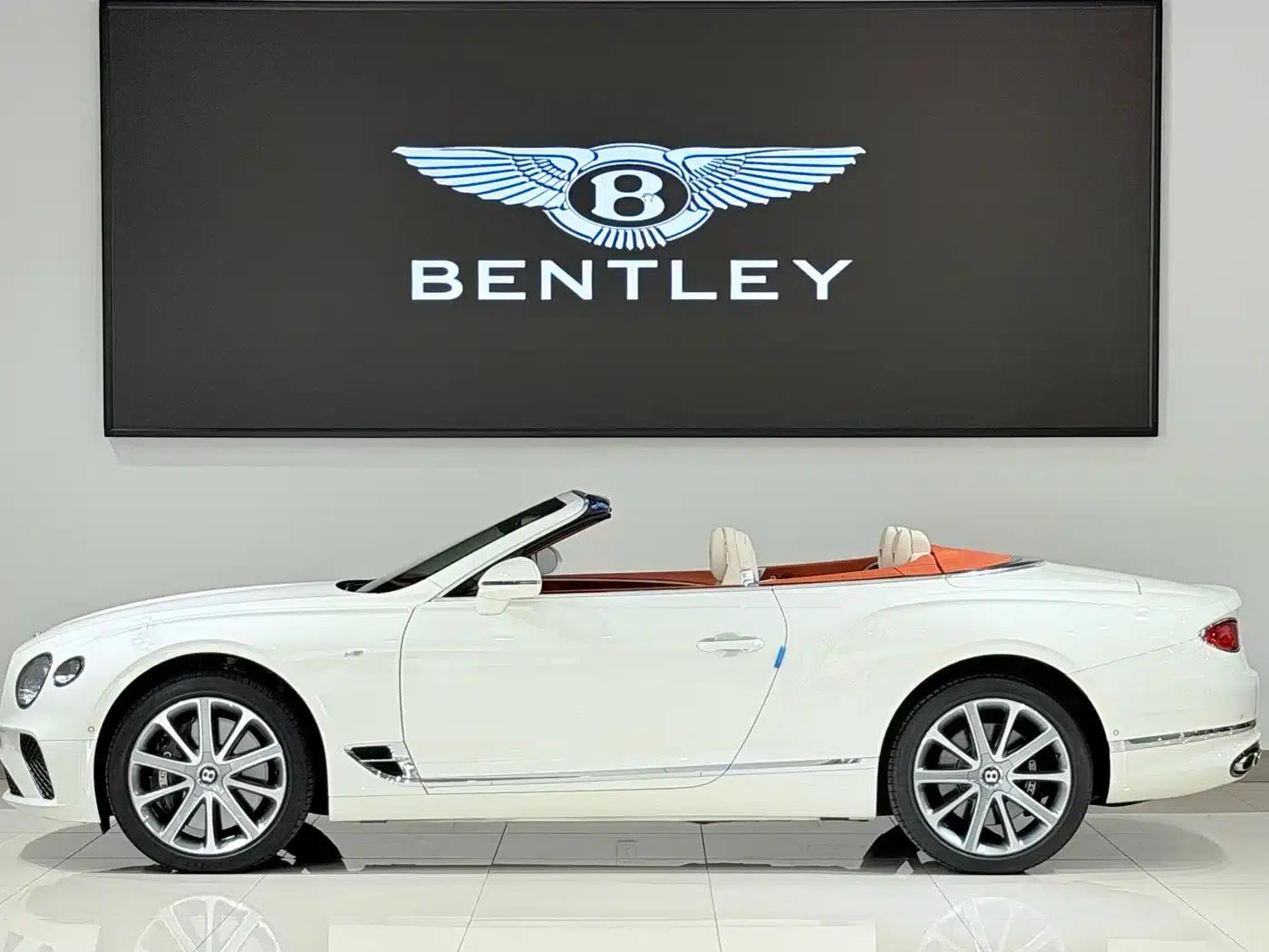 2020 Continental 4.0T GT V8 Convertible — миниатюра 6