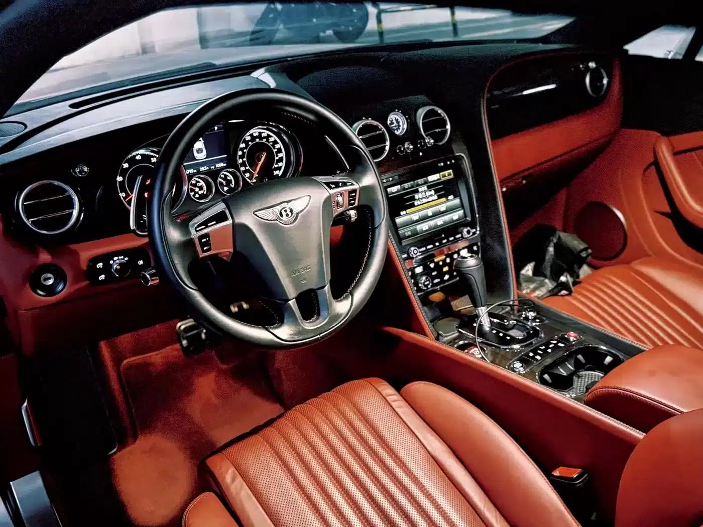 2017 Continental 4.0T GT V8 Standard Edition — миниатюра 16