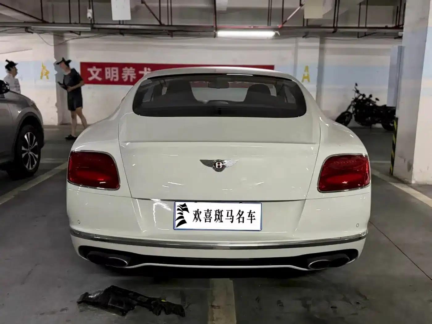 2017 Continental 4.0T GT V8 Standard Edition — миниатюра 5