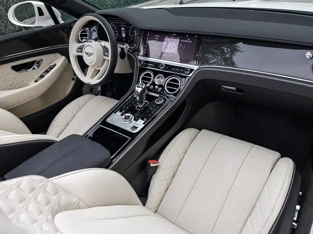2022 Continental 4.0T GT V8 Convertible — миниатюра 12