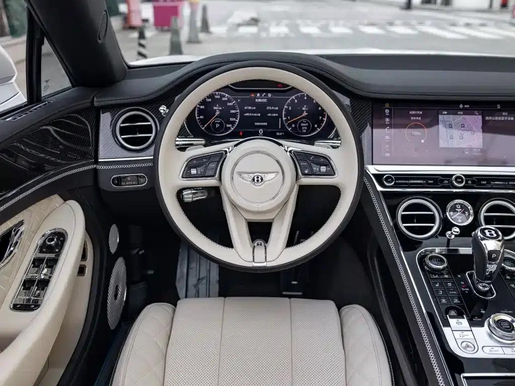 2022 Continental 4.0T GT V8 Convertible — миниатюра 13