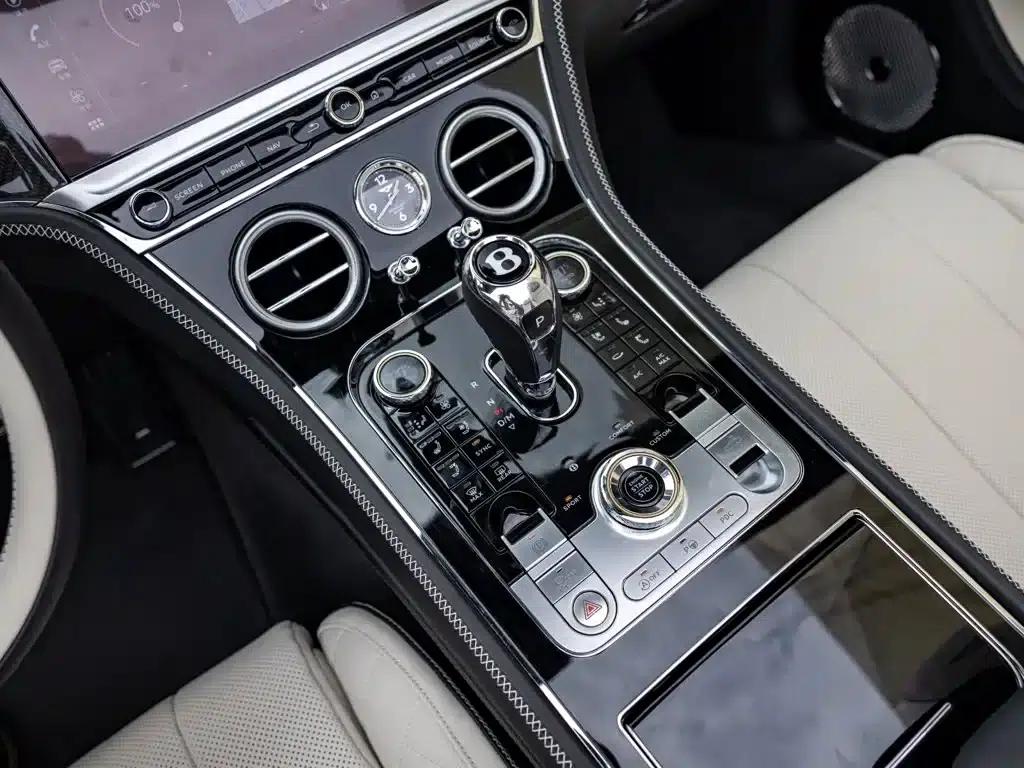 2022 Continental 4.0T GT V8 Convertible — миниатюра 16