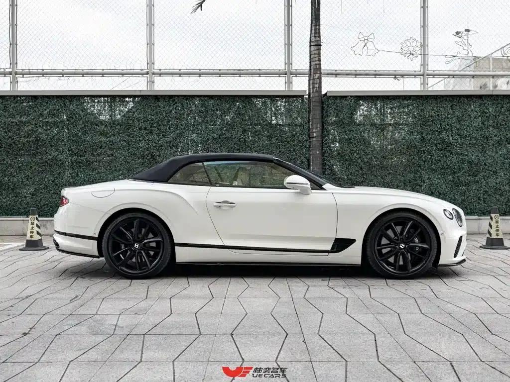 2022 Continental 4.0T GT V8 Convertible — миниатюра 7