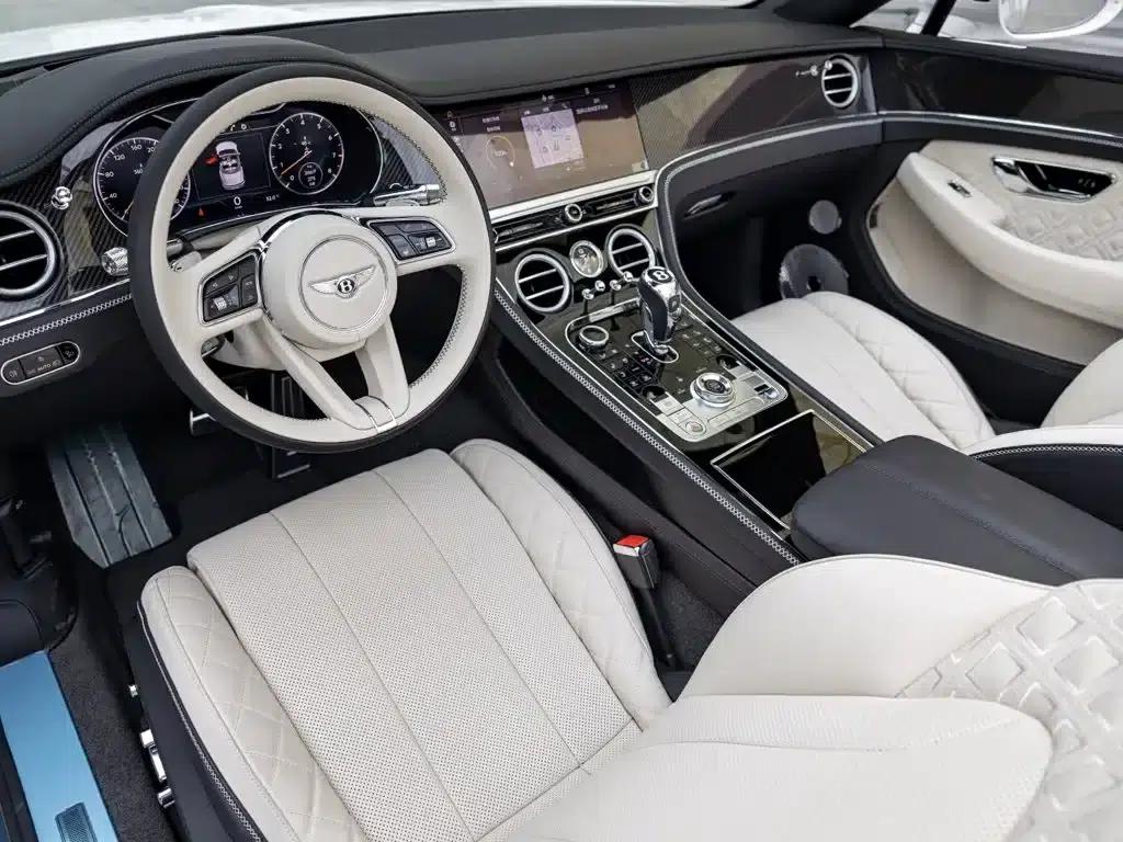 2022 Continental 4.0T GT V8 Convertible — миниатюра 10