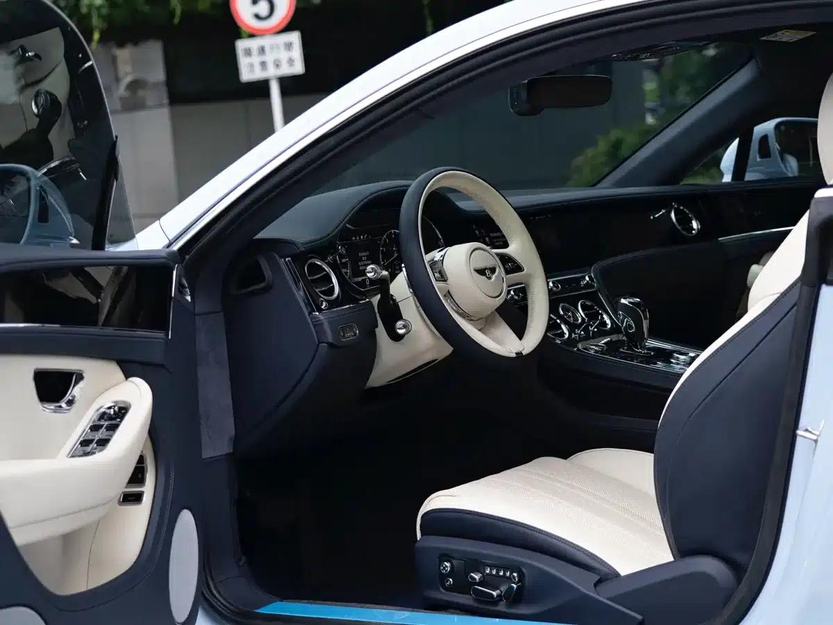 2022 Continental 4.0T GT V8 — миниатюра 11