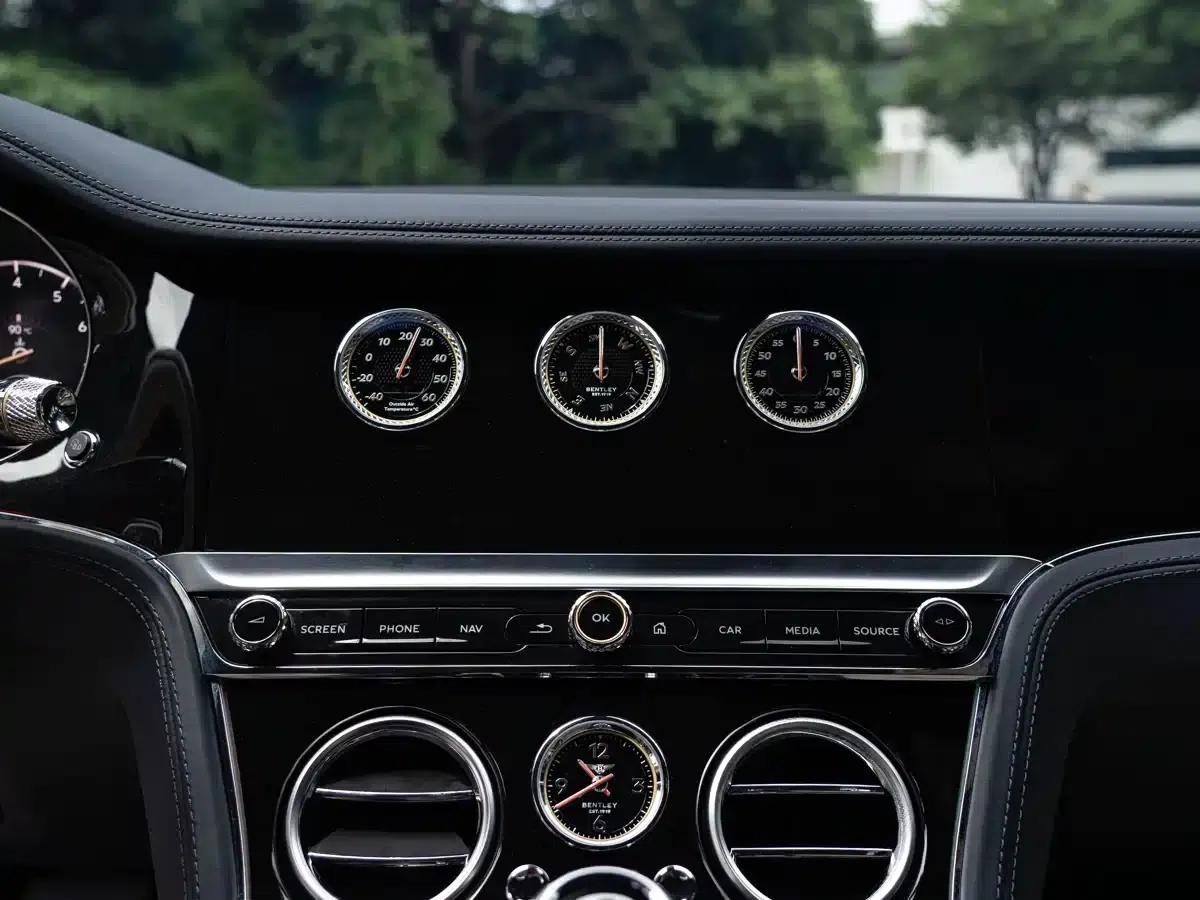 2022 Continental 4.0T GT V8 — миниатюра 17