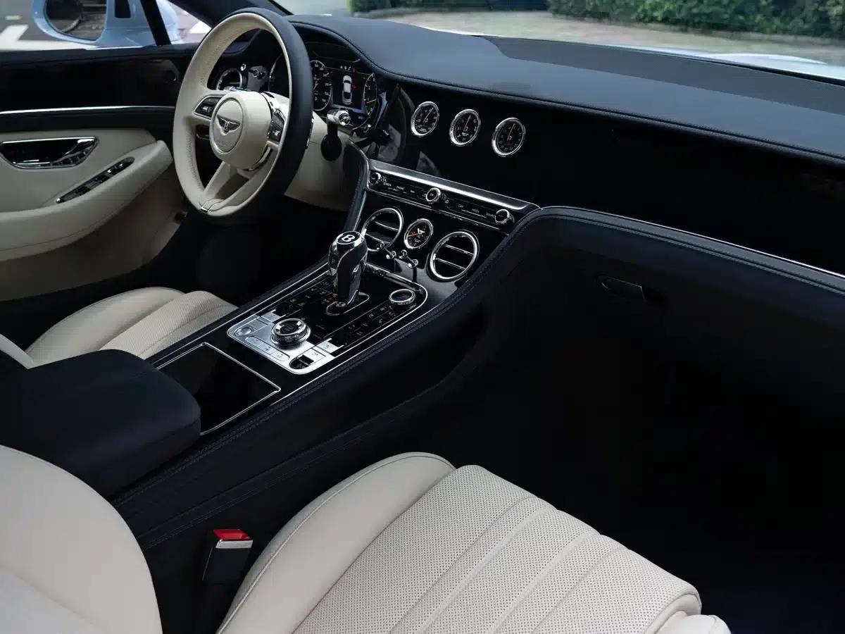 2022 Continental 4.0T GT V8 — миниатюра 19